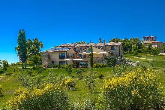 Exclusive estate amidst the hills of Maremma