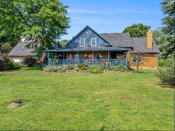 Charming Rustic Boyne City Home