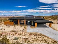 Tranquil Escape within reach of the Joshua Tree National Park