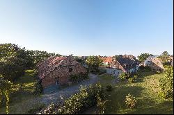 Rittergut Langreder: Historic manor house with lots of potential and idyllic est