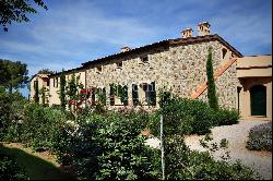 New farmhouses in the Tuscan hills