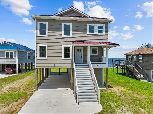 165 Walnut Island Boulevard, Grandy, NC 27939