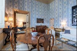 Elegant historic apartment in the heart of Lucca