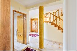 Detached house, 5 bedrooms, for Sale