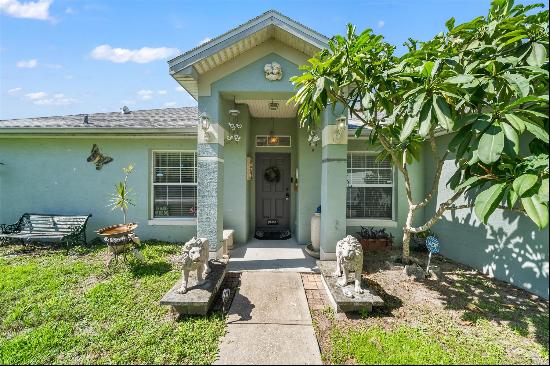 981 Custer Street NW, Palm Bay, FL