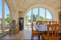 Splendid Trulli with Infinity Pool