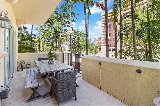 642 Valencia Ave, #207, Coral Gables, FL