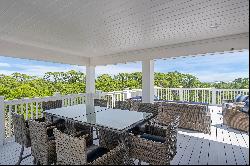 Meticulously Maintained Custom Home With Gulf Views From Rooftop Deck