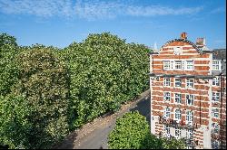 Lateral living with across St John's Wood Park