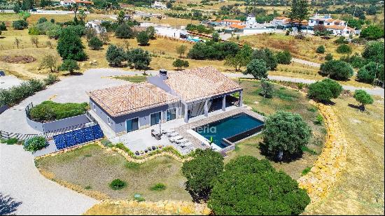 Algarve Oasis with Panoramic Countryside Views