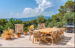 Luxurious Provencal Villa in Mougins: Serenity, Pool, and Open Views