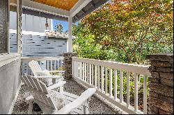 722 Ferryview Lane NE, Bainbridge Island, WA 98110