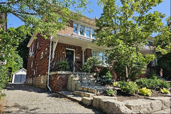 Family Home In Wanless Park