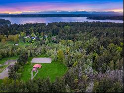 7200 NE Day Road W, Bainbridge Island, WA 98110