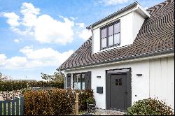 Luxurious Coastal Retreat with Stunning Wadden Sea Views Near Sylt's West Beach