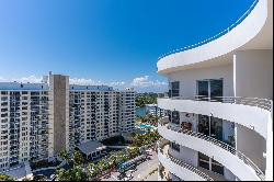 5555 Collins Ave, #17Y, Miami Beach, FL