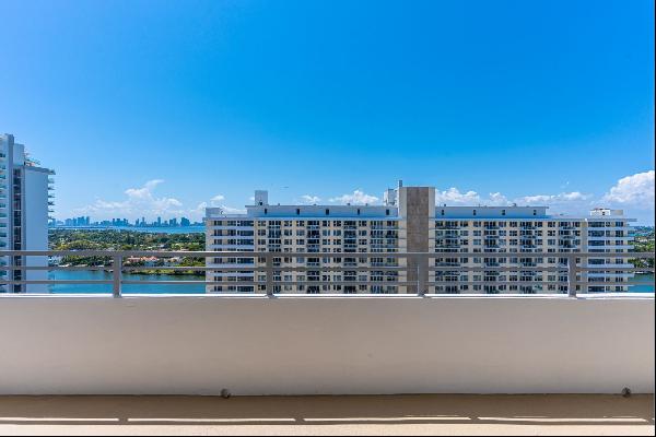 5555 Collins Ave, #17Y, Miami Beach, FL