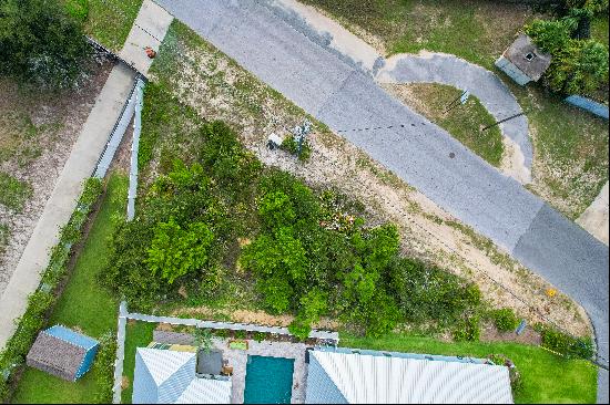 Corner Lot In Golf Cart Community Near Shops And Restaurants