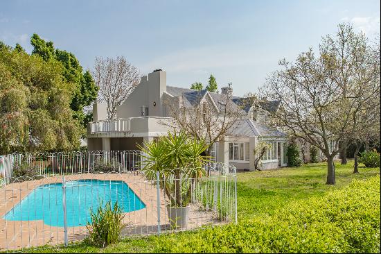 Family home on La Petit Provence in Franschhoek