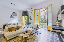 Splendid newly renovated apartment with terrace in Eixample