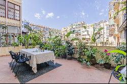 Splendid newly renovated apartment with terrace in Eixample