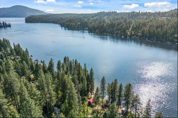 CHARMING HAYDEN LAKE CABIN