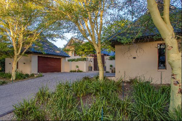 Spacious family home on Pearl Valley Golf & Country Estate