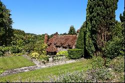 Boss Lane, Hughenden Valley, High Wycombe, Buckinghamshire, HP14 4LQ