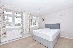 The Knoll, Cobham, Surrey, KT11 2PN