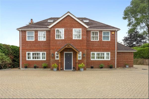 Upper Hale Road, Farnham, Surrey, GU9 0JE