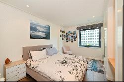 Discovery Dock Apartments, 3 South Quay Square, Canary Wharf, London, E14 9RU