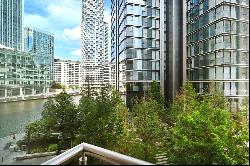 Discovery Dock East Apartments, 3 South Quay Square, Canary Wharf, London, E14 9RU