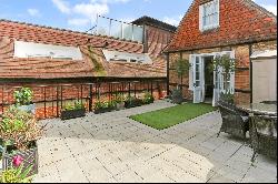 Caxton Yard, Farnham, Surrey, GU9 7GD