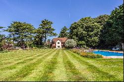 Cedar Drive, Cookham Village, Berkshire, SL6 9DZ