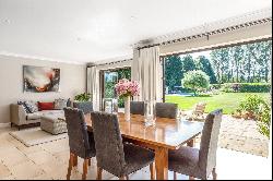 Cedar Drive, Cookham Village, Berkshire, SL6 9DZ