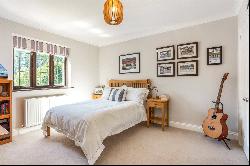 Cedar Drive, Cookham Village, Berkshire, SL6 9DZ