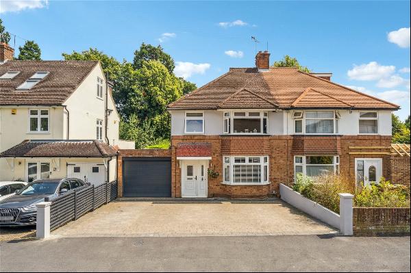 Lincoln Drive, Croxley Green, Rickmansworth, Hertfordshire, WD3 3NH