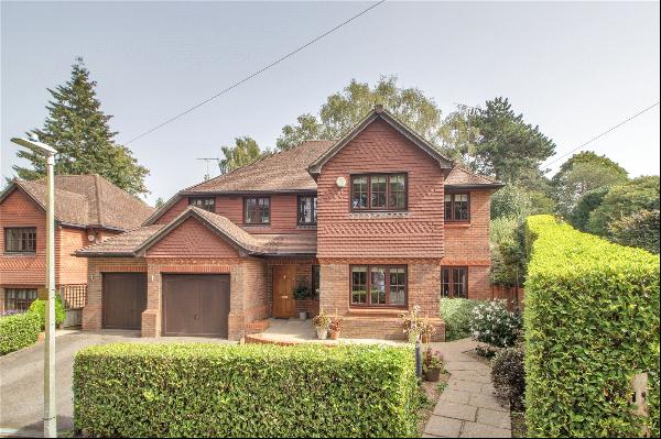 Grassy Lane, Sevenoaks, Kent, TN13 1PW