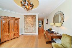 Neville Court, Abbey Road, London, NW8 9DD