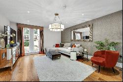 Cobbetts Hill, Weybridge, Surrey, KT13 0UB