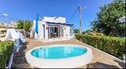 Fantastic Villa for sale with sea views in Ferragudo, Algarve 