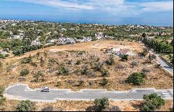 Urban plot for villa in Carvoeiro, Algarve for sale