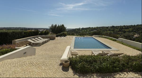 Design country 2+3 bedroom villa with seaviews for sale in Boliqueime Algarve