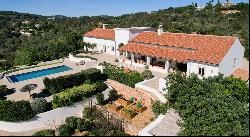 Design country 2+3 bedroom villa with seaviews for sale in Boliqueime Algarve