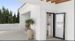 Stunning villa with sea views, equipped for energetic self sufficiency, for sale In Luz, 