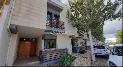 Spacious attached villa for sale in Vilamoura