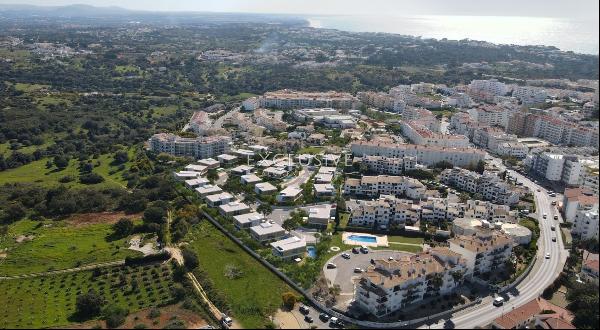 Albufeira - Central Algarve - Construction plot for sale 