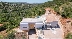 Brand new Modern luxury Villa for sale in Loul&eacute;, Algarve