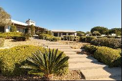 Equestrian horse property for sale with stables and riding facilities in Algarve, Portugal