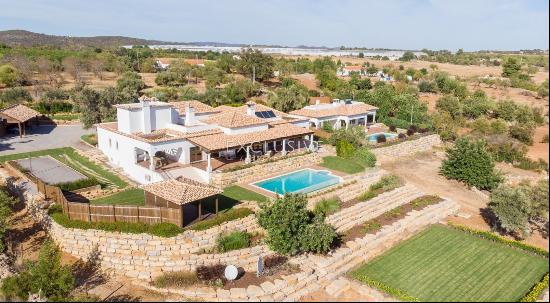 Impressive country estate for sale near Moncarapacho, East Algarve